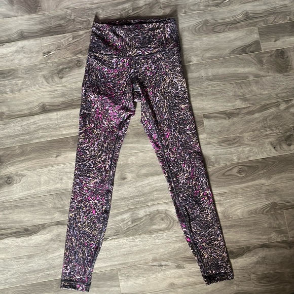 Lululemon Leggings size 6 - Picture 1 of 10